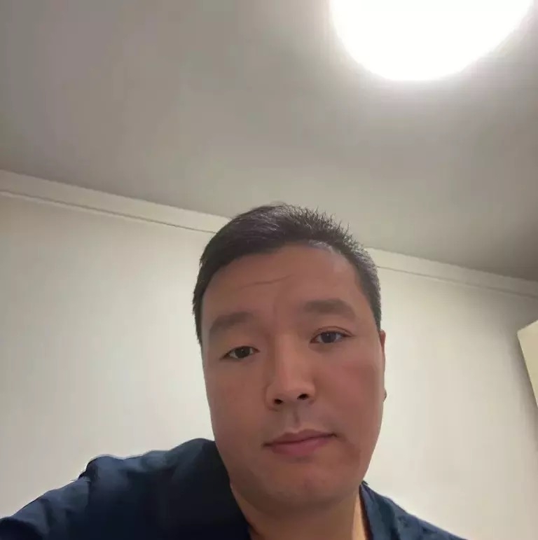 穿唐装的松鼠的第一张照片--平和相亲网