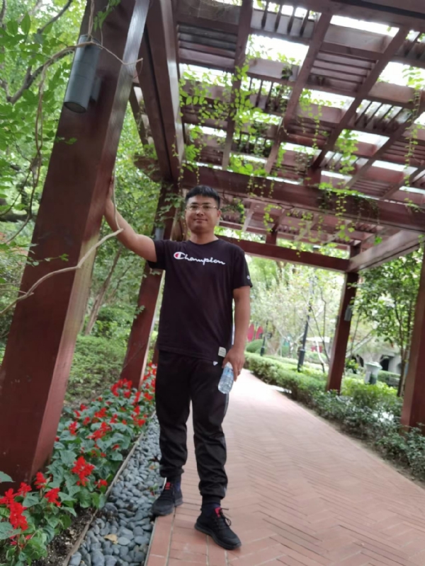 会飞的鱼的第一张照片--平和相亲网