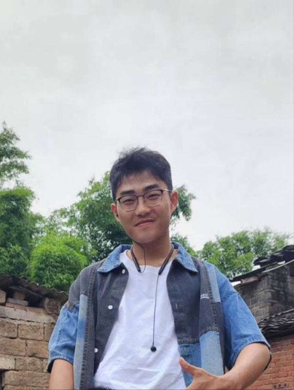 越努力越幸运的第一张照片--平和相亲网