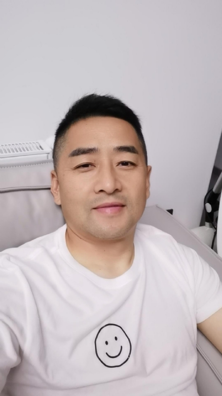 向阳而生的第一张照片--平和相亲网