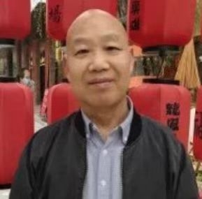 教师作家诗人的第一张照片--平和相亲网