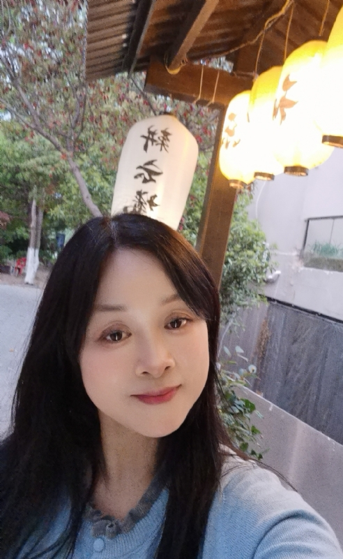 伊伊的第一张照片--平和相亲网