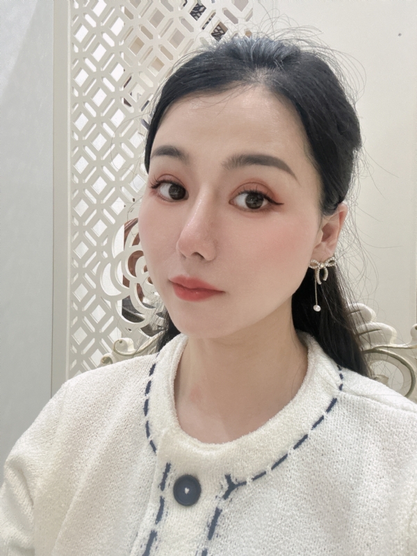 金莉的第一张照片--平和相亲网