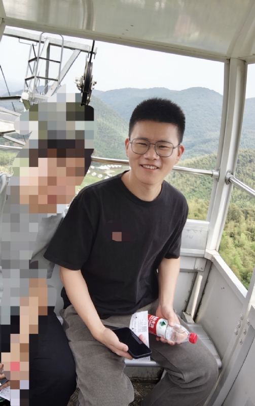 奔奔笨笨的第一张照片--平和相亲网