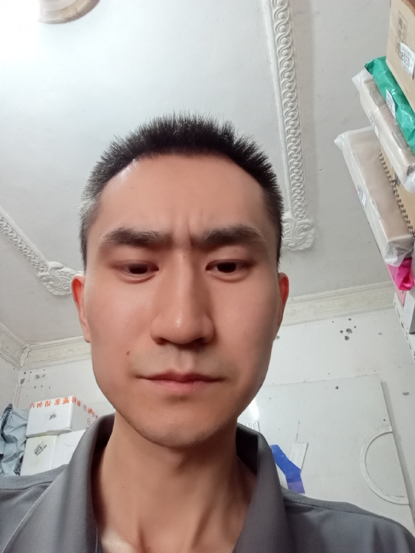 西门吹雪的第一张照片--平和相亲网